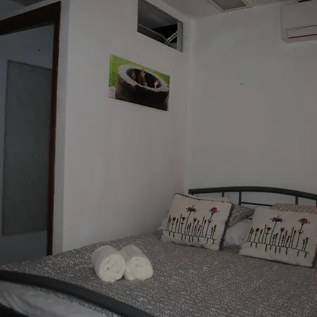 Apartment Optimist *