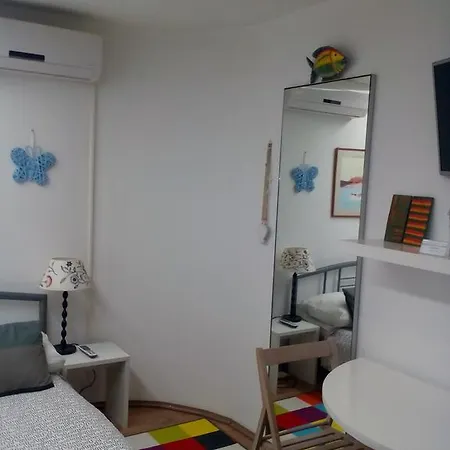 Optimist Apartment