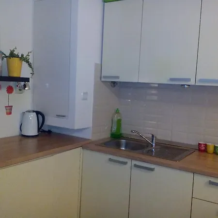 Apartment Optimist *