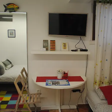 Apartment Optimist *