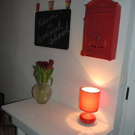 Apartment Optimist